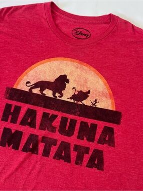 Disney Hakuna Matata Graphic Tee - Red Lion King Simba Mufassa Pumba Timon